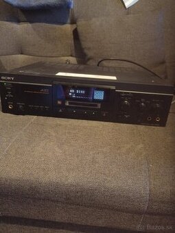 Minidisc SONY JA 3 ES - pokazený- rezervované