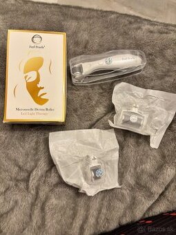 LED derma roller s mikroihličkami z nehrdzavejúcej ocele