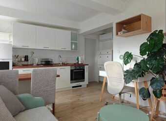 Byt na prenájom - ul. Kalinčiakova, Bratislava III TOP