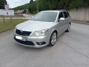 Škoda Octavia Combi RS 2.0 TDI DSG F1