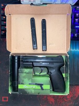Combat Zone COP SK CO2