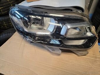 Pravy svetlomer Citroen Jumpy 9816509880