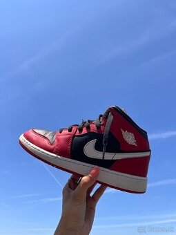 Jordan mid 1