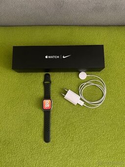 Apple Watch Series 5 Nike