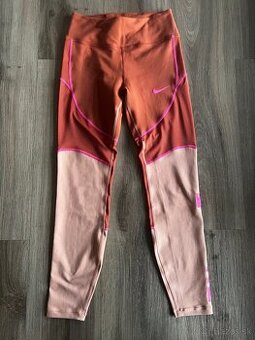 Nike športové legíny