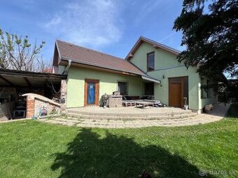 Na predaj 4 izbový rodinný dom, Dvory nad Žitavou