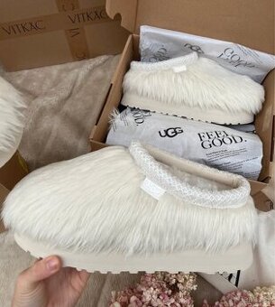 UGG W fluff Momma Sugar Tasman white