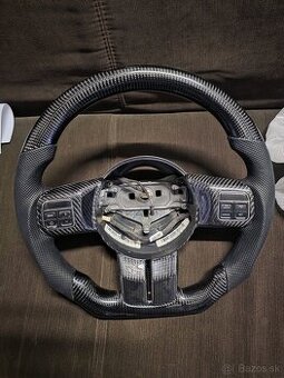 Carbonovy volant Jeep  wk2  Wrangler