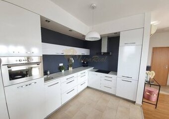 2-izb. byt, Mlynské luhy, Ružinov, 7.p./7, balkón,s nádherný