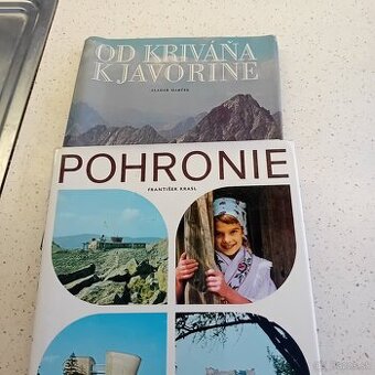 Farebné publikácie