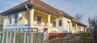 Predaj gazdovský RD Pereš 5izb. 200 m2, 700 m2 pozemok+garáž