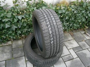 Predám 2x zimné pneu Momo 225/50 R17 98VXL