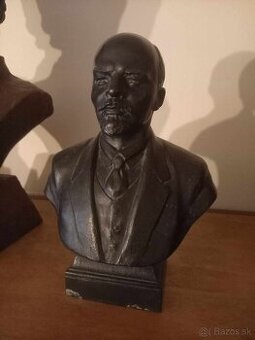 BUSTA - V. I. LENIN