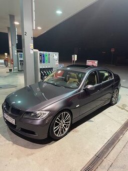 BMW 325i E90 MANUÁL