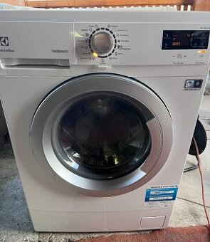 Práčka Electrolux