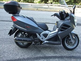 Malaguti spidermax GT 500