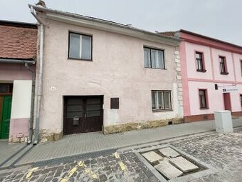 Meštiansky dom s potenciálom na podnikanie aj bývanie