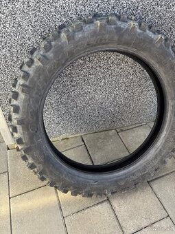Enduro pneumatiky