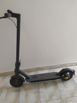 Elektrická kolobežka XIAOMI