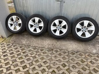 Elektróny s pneu BMW