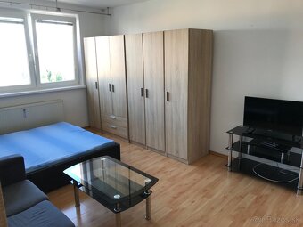 Poprad ul. Rázusova 9, zariadený 1. izbový byt - 42 m2