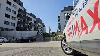 Predaj 2 izbový byt 48.6 m2, 3p. s balkónom a skladom, Rivie