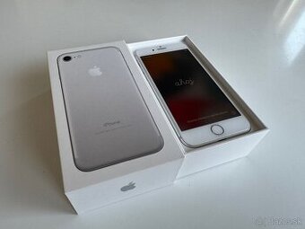 iPhone 7 128 GB SILVER
