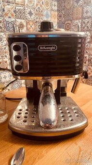 Delonghi kavovar na opravu