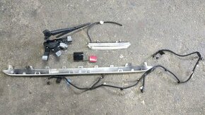 Peugeot 308 II T9 - stierač motorček brzdove svetlo