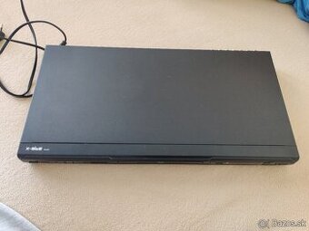 Predám DVD prehrávvač X-Site XS-601 + 90ks cd a dvd.