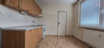 Na predaj 2-izbový byt v Topoľčanoch – výborná poloha, zatep