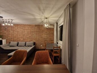 4-izb.mezonet s terasami v centre Malaciek