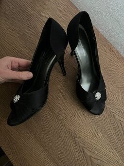 Spoločenské topánky