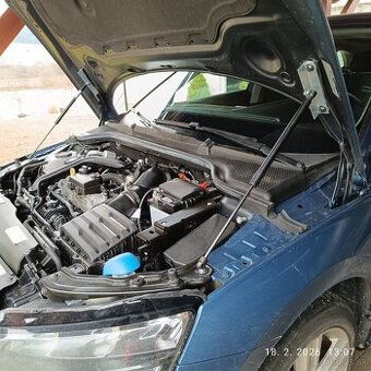 Vzpery kapoty Škoda Scala