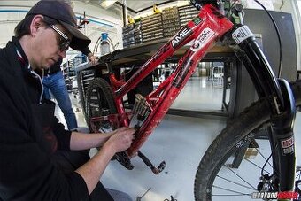 Mechanik elektrobicyklov (E-bike Mechanic)