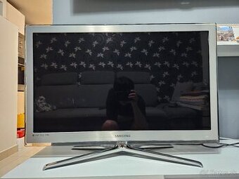 Predám Samsung UE32C8000 – 32" Full HD LED TV – 60€