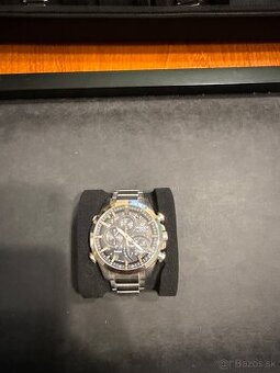 Hodinky Casio EDIFICE Model:EQB-500