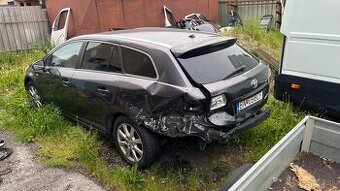 Toyota avensis 2,2 d
