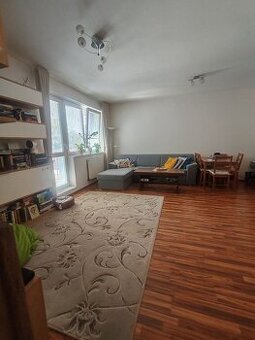3 - izbový byt s dvoma balkónmi v centre mesta Malacky