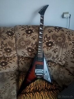 Elektrická gitara krídlo Vision RR