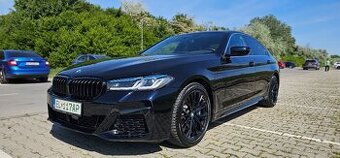 BMW 545e 2022