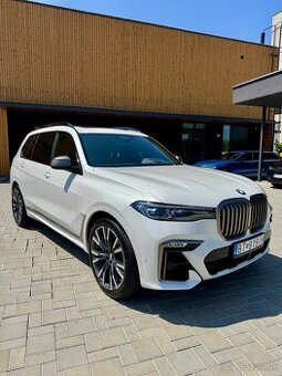 BMW X7 M50d 2020.8 TOP STAV A BEZ INVESTICIÍ