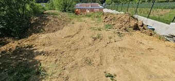 Darujem hlinu za odvoz