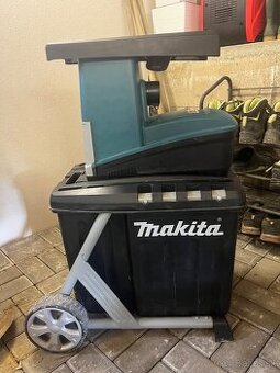 Štiepkovač Makita