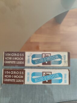 Grafitove retro tuhy,kaligraficke pere