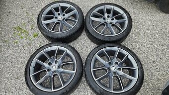 Škoda Octavia RS 225/40 R18 hliníkové disky + zimné pneu