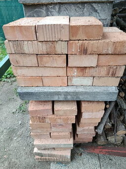 Zachovalé klasické tehly