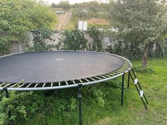 Predám skelet trampolíny 4.6m