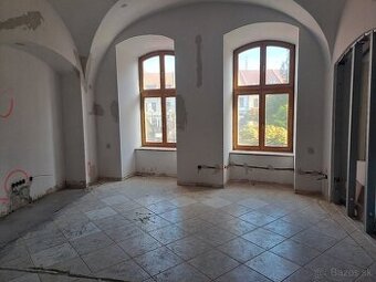 Na predaj byty v meštianskom dome v centre mesta Prešov.