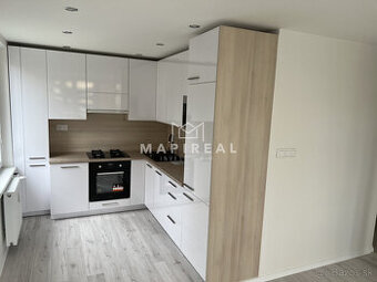 NOVINKA NOVOREKONŠTRUOVANÝ  3-izb. byt, Košice - Západ, 